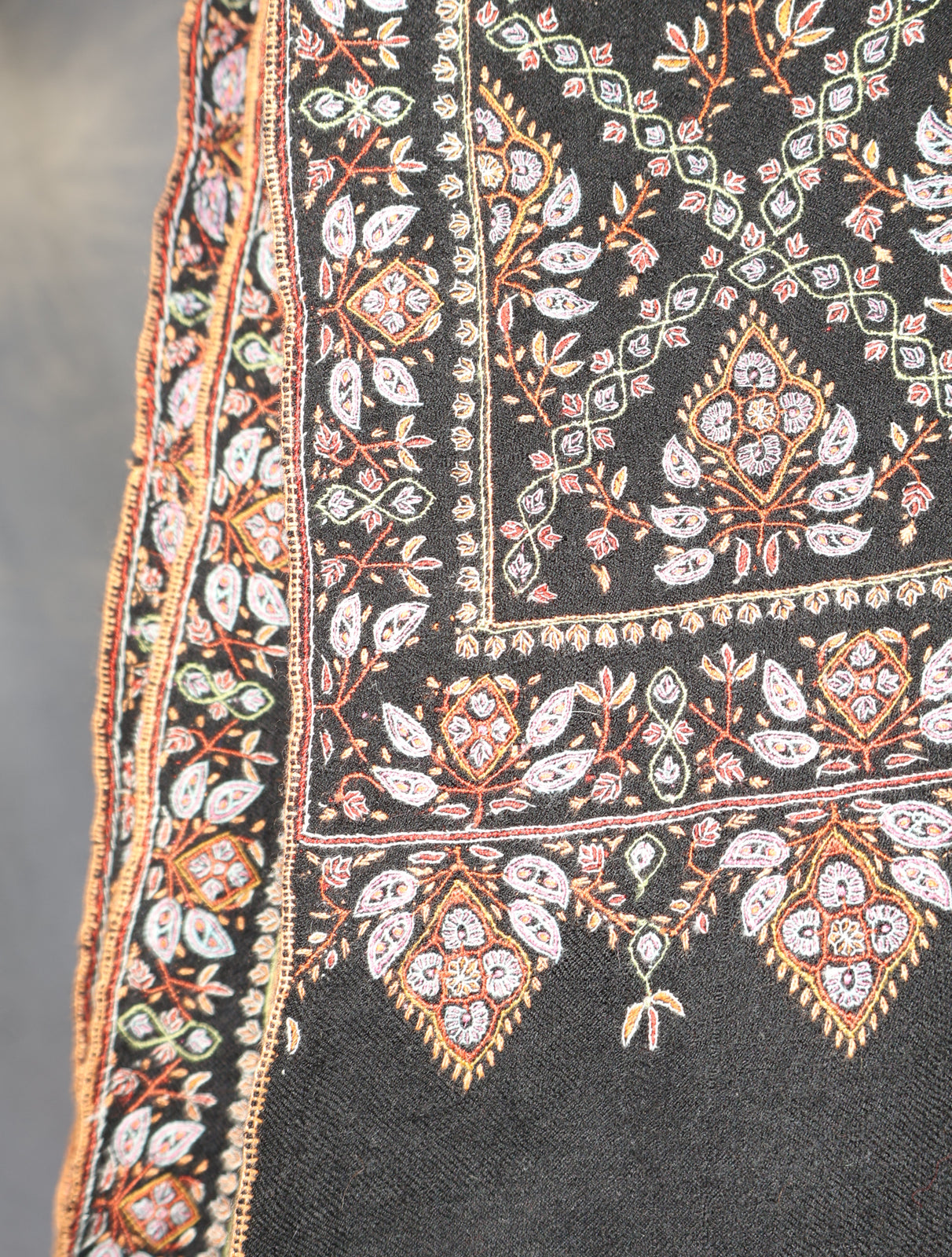 Black Jamawar Embroidery Pashmina Shawl