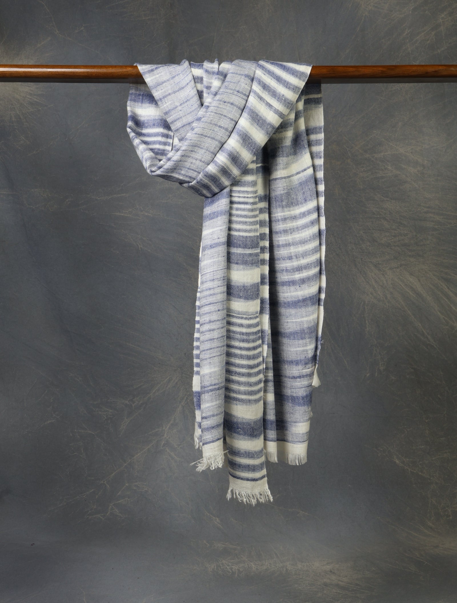 Blue Plaid Cashmere Check Scarf Pashmina – Handwoven Luxury