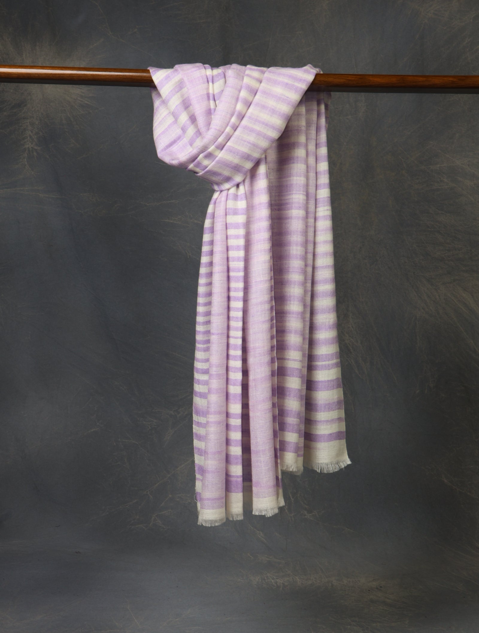 Purple and White Plaid Pure Cashmere Pashmina Scarf – Handwoven Luxury