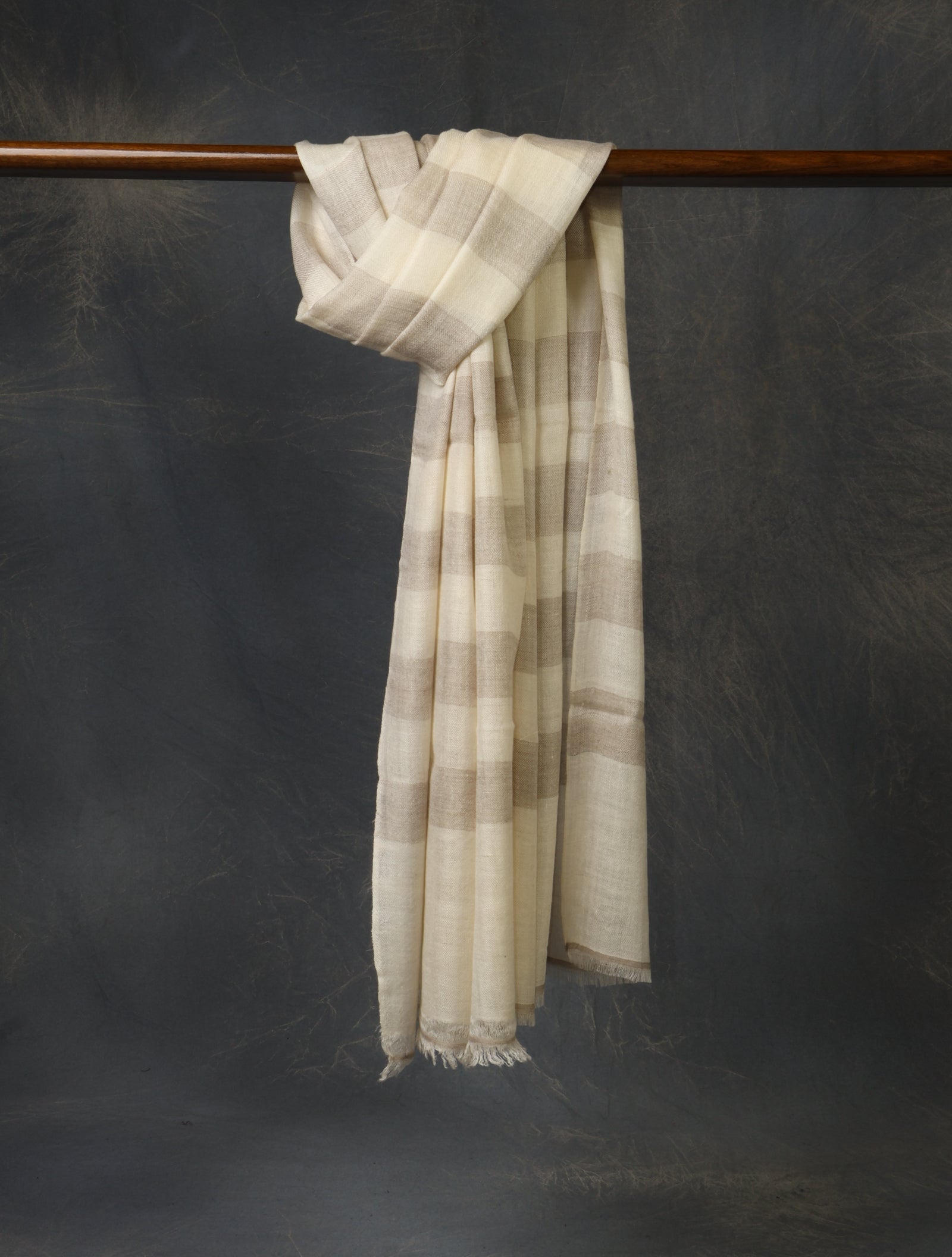Natural And Ivory Plaid Pure Cashmere Pashmina Scarf – Handwoven Luxury