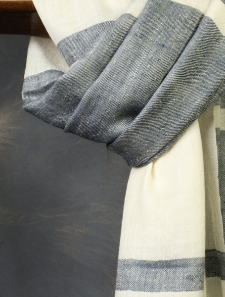 Black And Ivory Plaid Pure Cashmere Pashmina Scarf – Handwoven Luxury