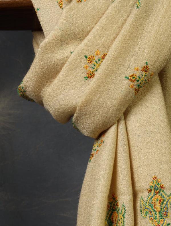 Natural Base Boteh Embroidery Pashmina Cashmere Scarf – detail view