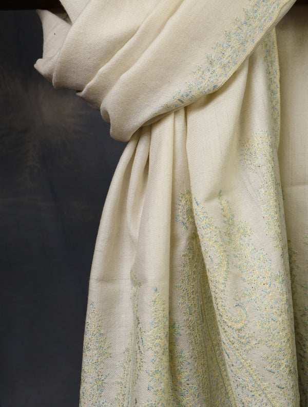 Ivory Base Blue Big Border Embroidery Cashmere Pashmina Shawl – detail view