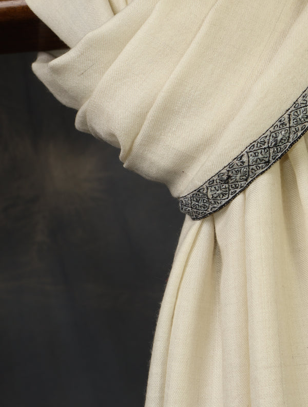 Ivory colour with Black Small Border Embroidery Cashmere Pashmina Shawl — pashmina shawl detail