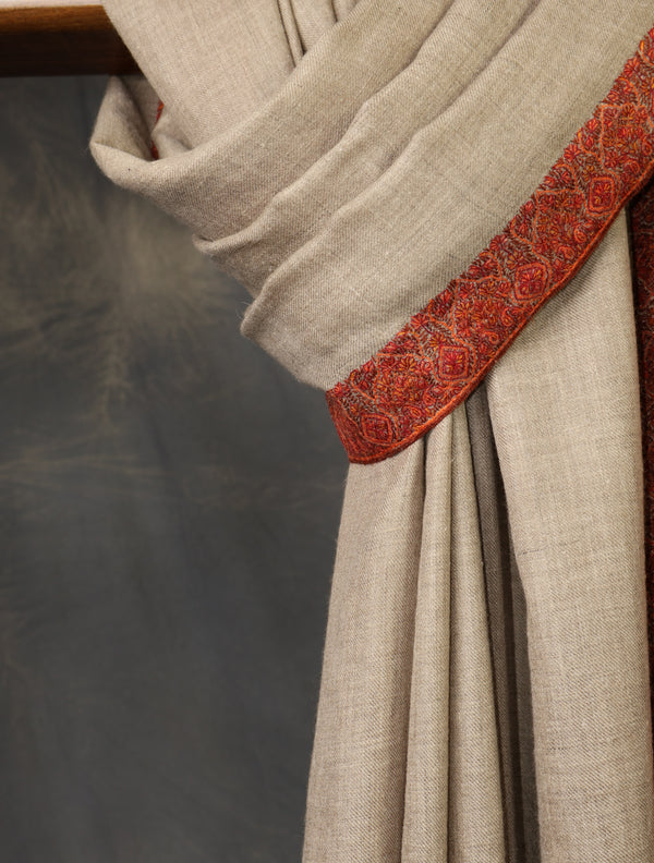 Natural Base Big Border Embroidery Cashmere Pashmina Shawl — pashmina shawl detail