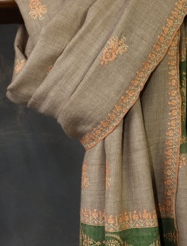 Natural Butti-Dar & Border Embroidery Cashmere Pashmina Shawl — pashmina shawl detail