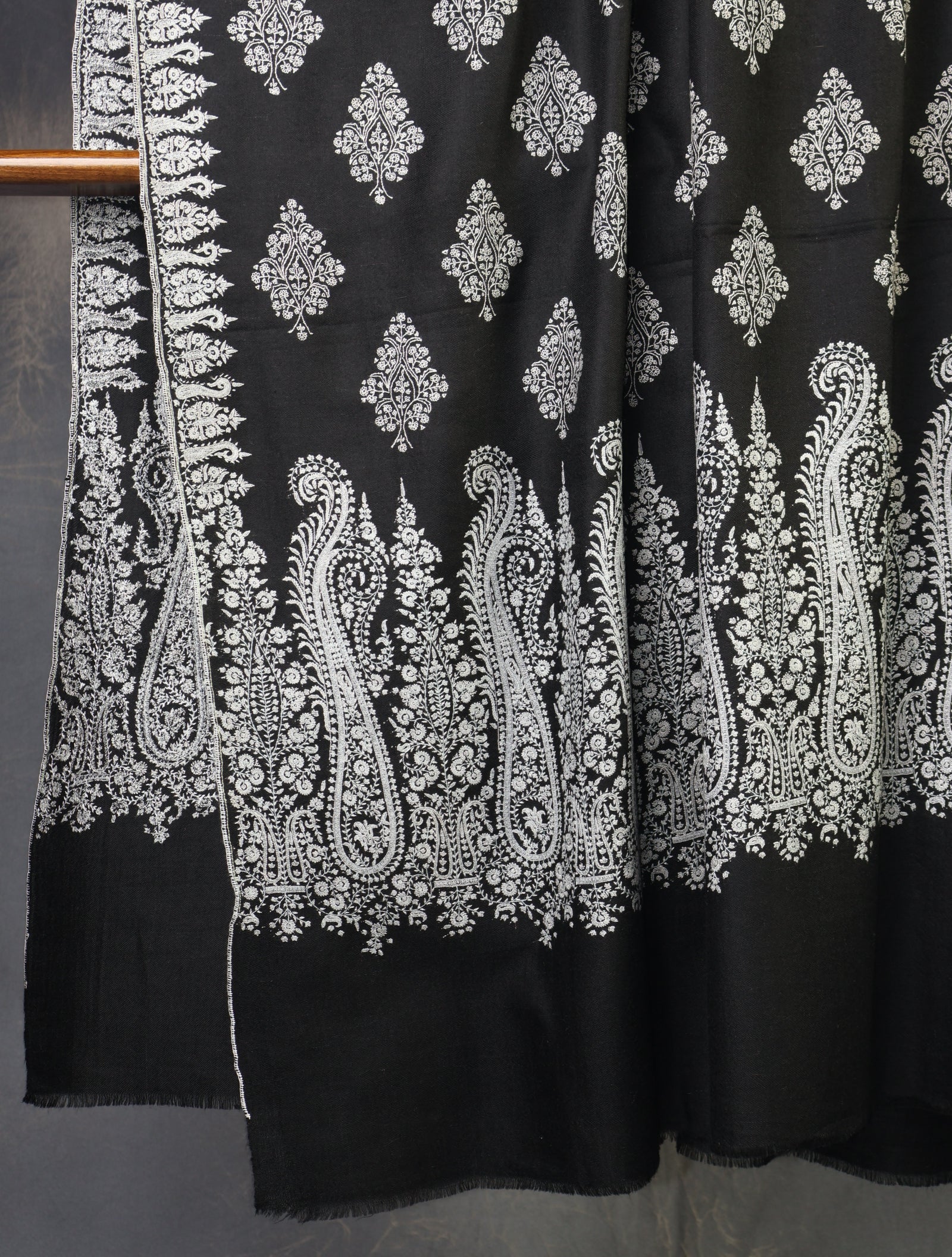 2.5 yard Black Buteh Palla Embroidery Cashmere Pashmina Shawl