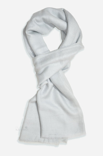 Cloud grey cashmere scarf handwoven in Kashmir from pure Changthangi pashmina