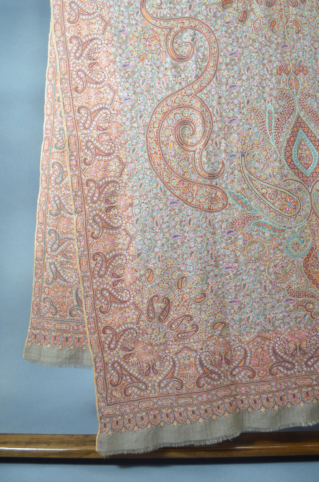 Un Dyed Jamawar Embroidery Pashmina Shawl