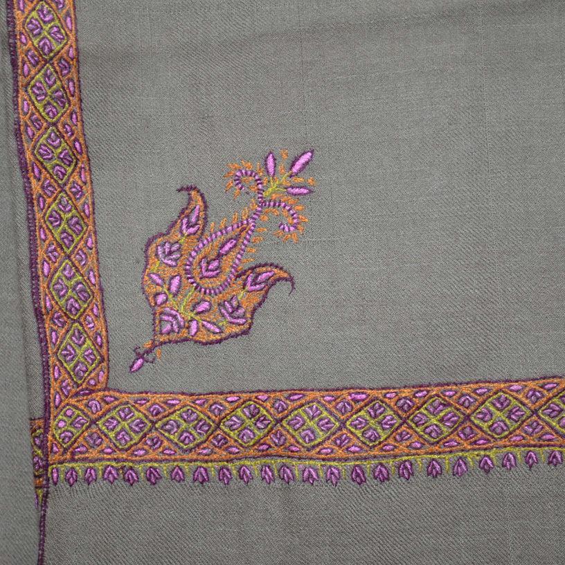 hashi dar border embroidery on gents cashmere pashmina shawl