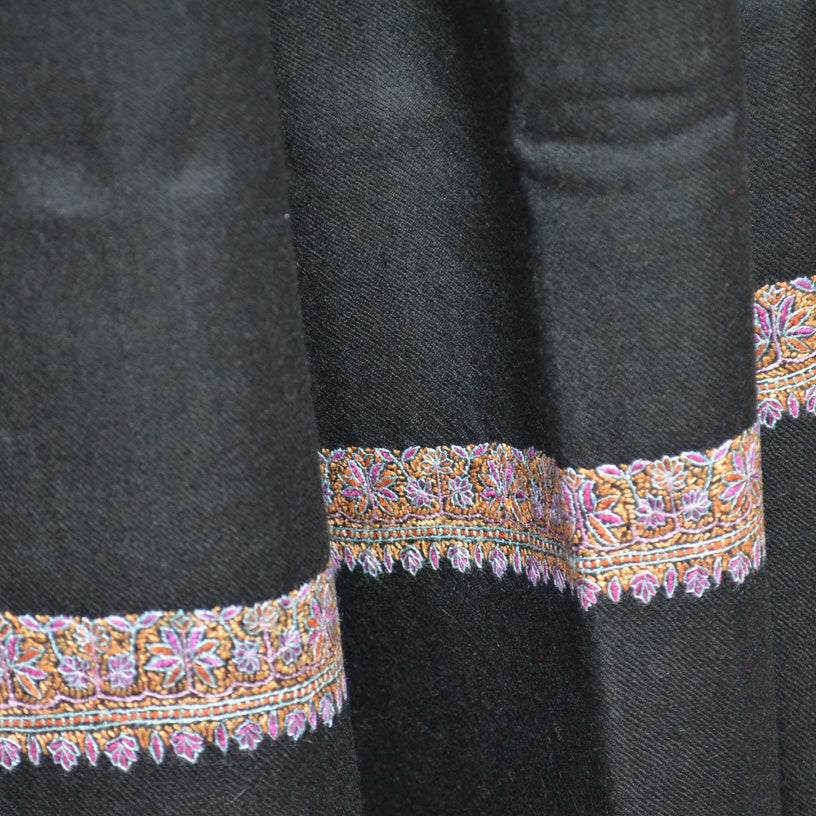 closeup for cashmere pashmina travel wrap 