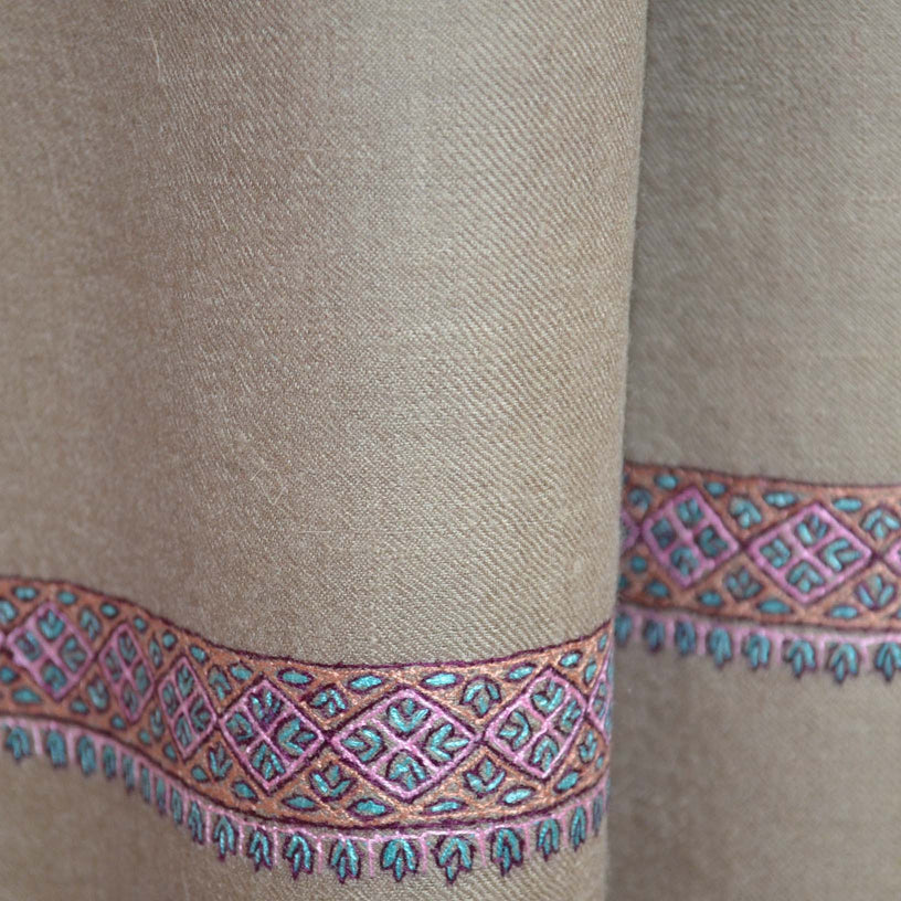 kashmiri pashmina shawls online with beautiful embroidery over sized