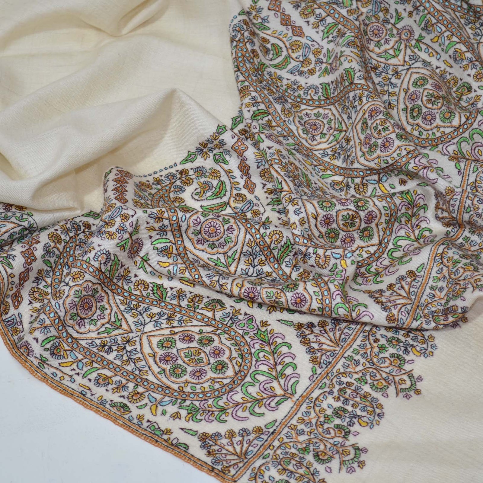 Pure Pashmina shawl with embroidery (G.I certified) - Baraqah