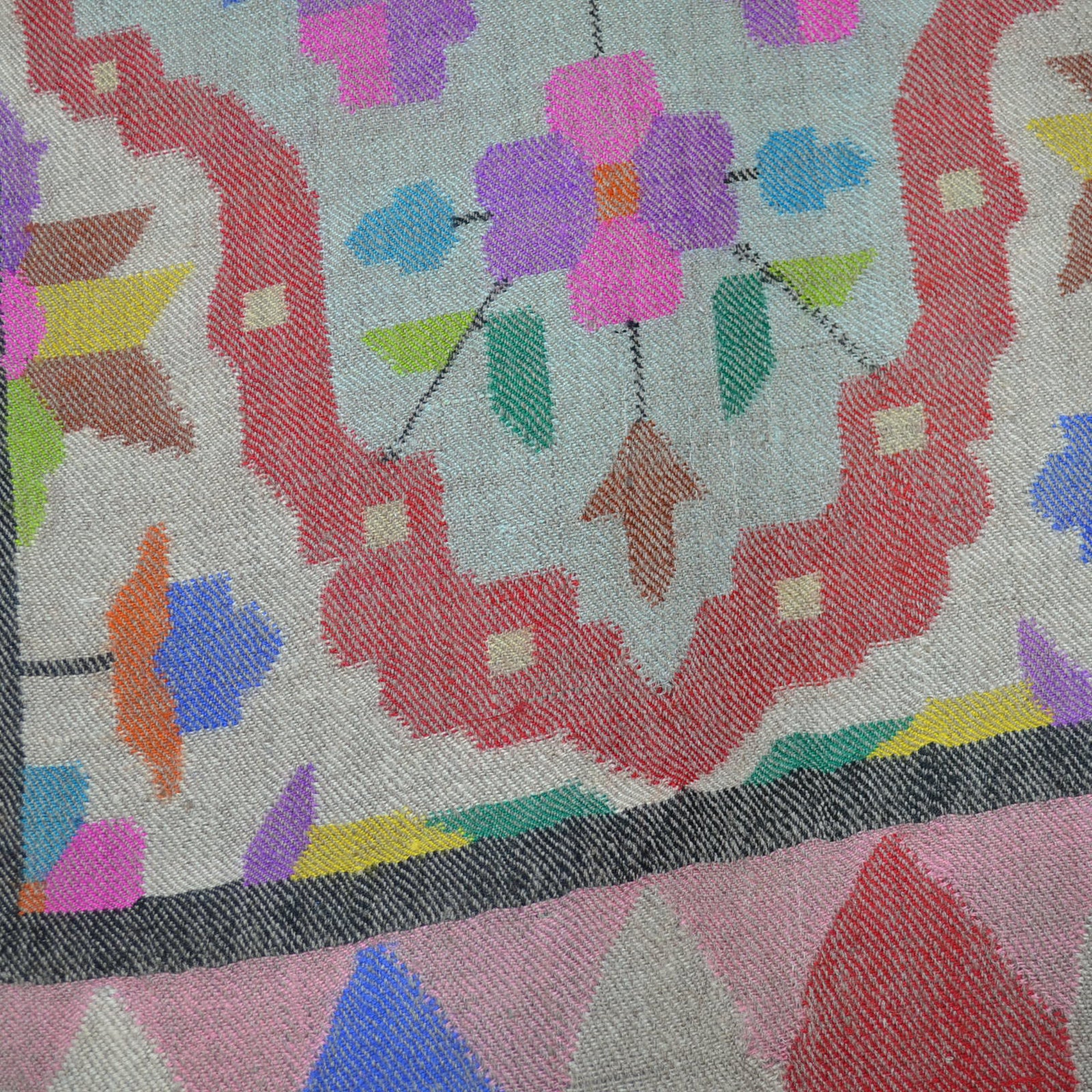un dyed taupe kani jamawar pashmina shawl