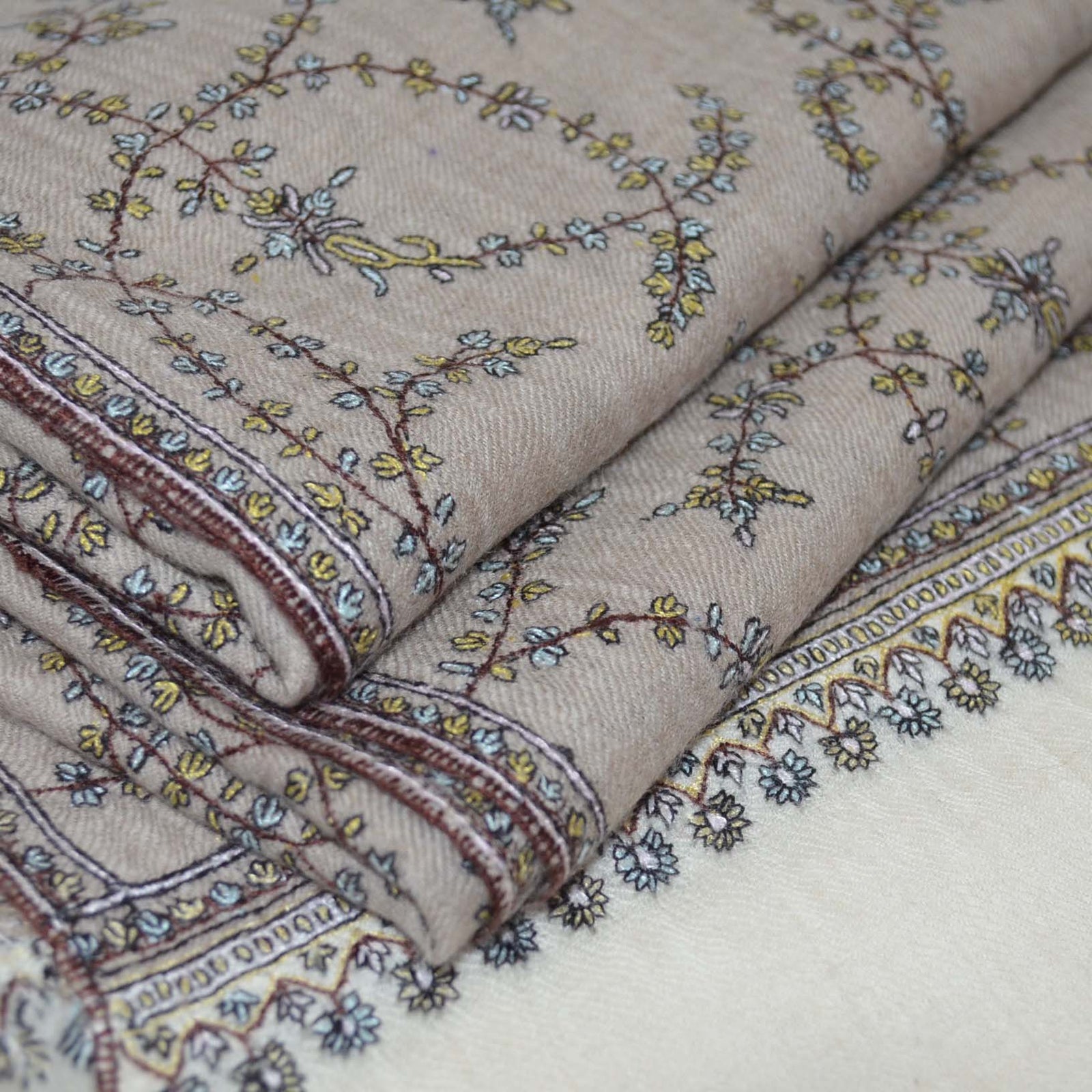closeup jali embroidery cashmere pashmina shawl